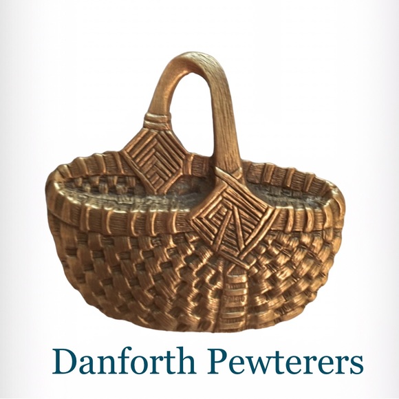 Pewter Basket Brooch by Danforth of Middlebury, Vermont, Pewterers - Picture 2 of 10